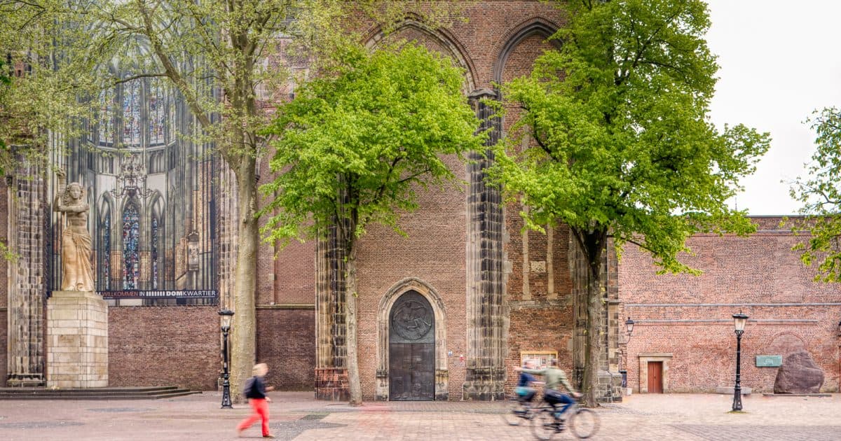 5485-Domplein